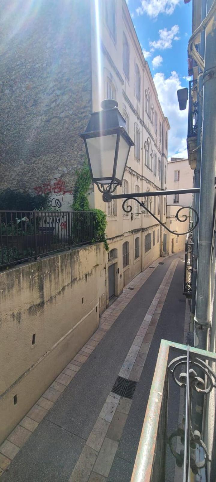 Studio Au Coeur Historique De Montpellier, 2 Personnes Et Wifi Exterior photo