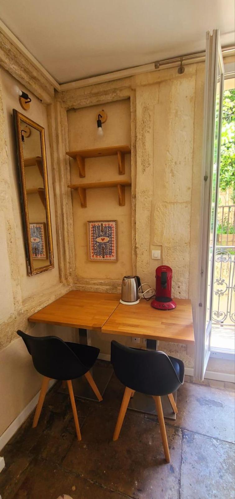 Studio Au Coeur Historique De Montpellier, 2 Personnes Et Wifi Exterior photo